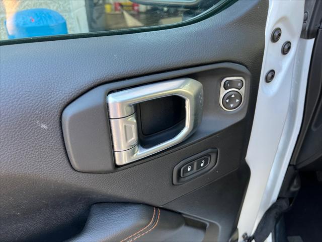 2022 Jeep Gladiator Sport