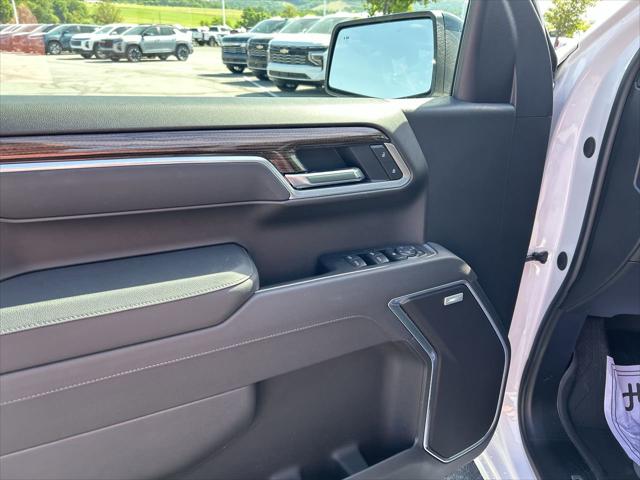 2026 Chevrolet Silverado 1500 4WD Crew Cab Short Bed RST