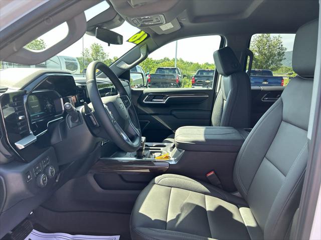 2026 Chevrolet Silverado 1500 4WD Crew Cab Short Bed RST