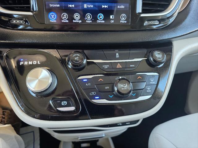 2017 Chrysler Pacifica Touring