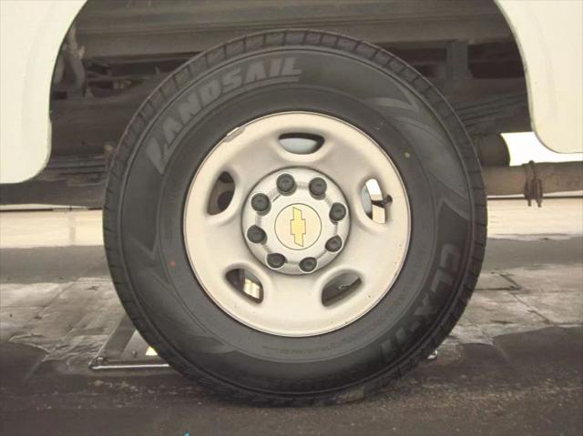 2022 Chevrolet Express Cutaway Work Van
