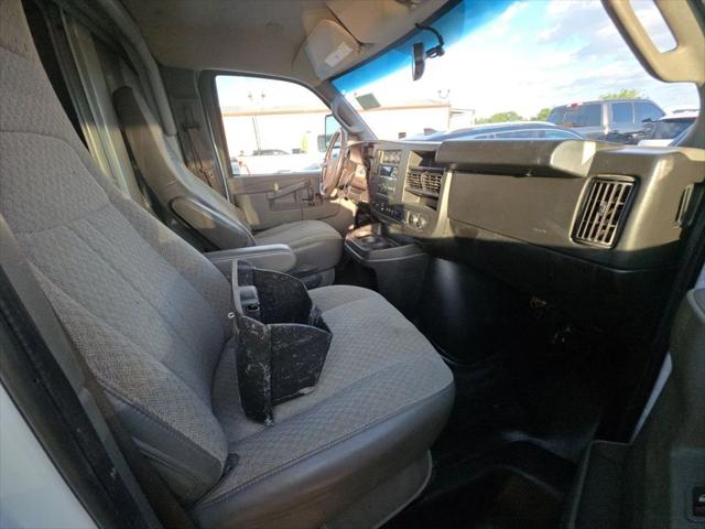 2022 Chevrolet Express Cutaway Work Van