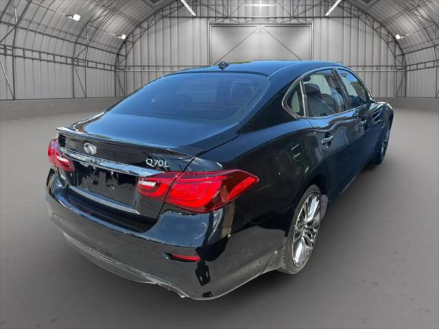 2017 INFINITI Q70L 3.7X