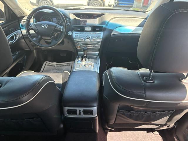 2017 INFINITI Q70L 3.7X