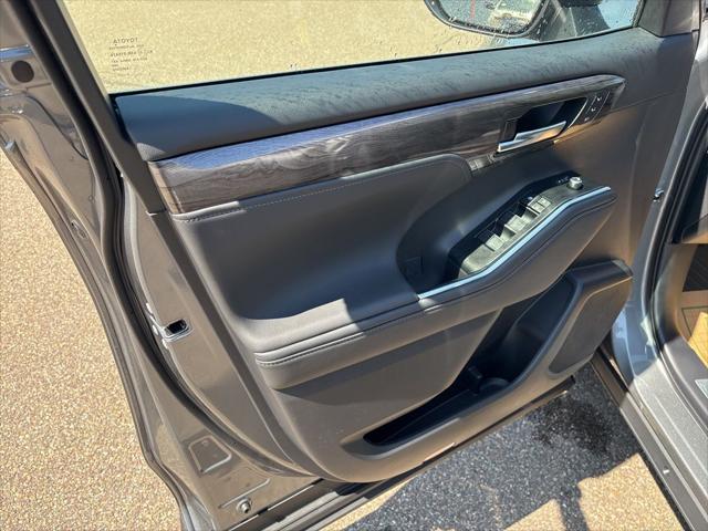 2026 Toyota Highlander Hybrid Limited