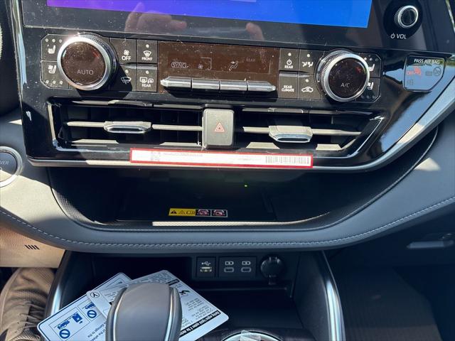 2026 Toyota Highlander Hybrid Limited