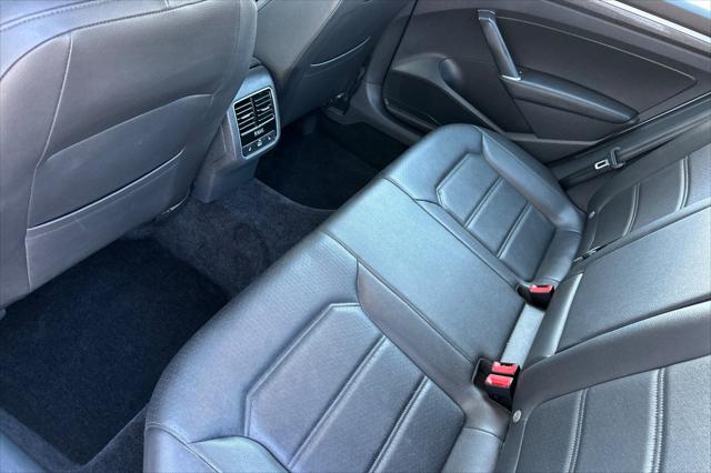 2017 Volkswagen Passat 1.8T SE