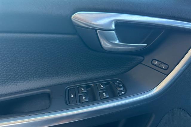 2014 Volvo XC60 T6 R-Design Premier Plus