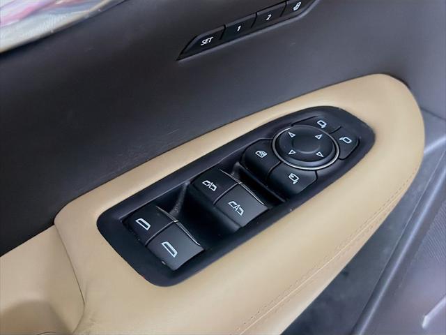 2023 Cadillac XT6 AWD Premium Luxury