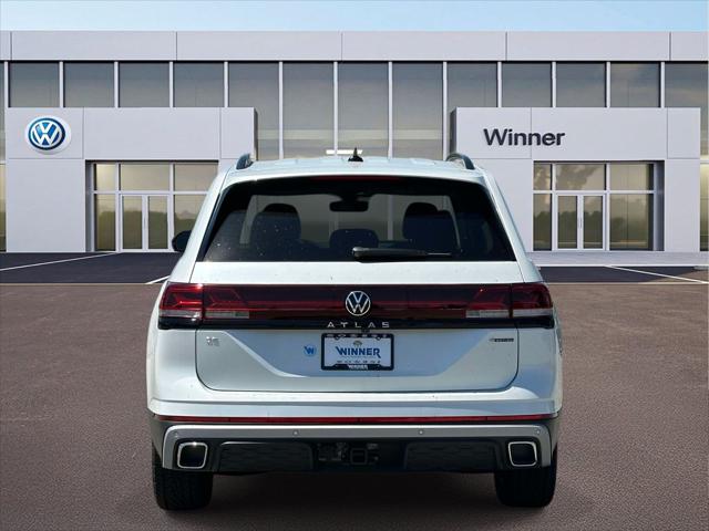 2026 Volkswagen Atlas Peak Edition