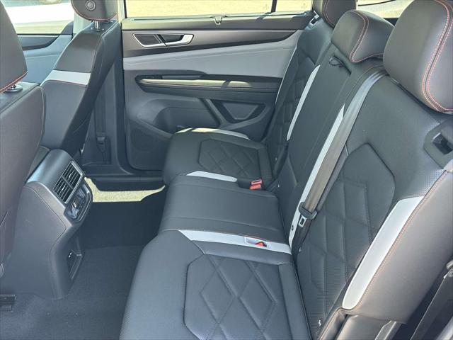 2026 Volkswagen Atlas Peak Edition