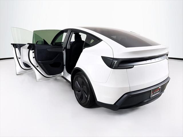 2026 Tesla Model Y Premium Rear-Wheel Drive