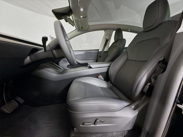 2026 Tesla Model Y Premium Rear-Wheel Drive