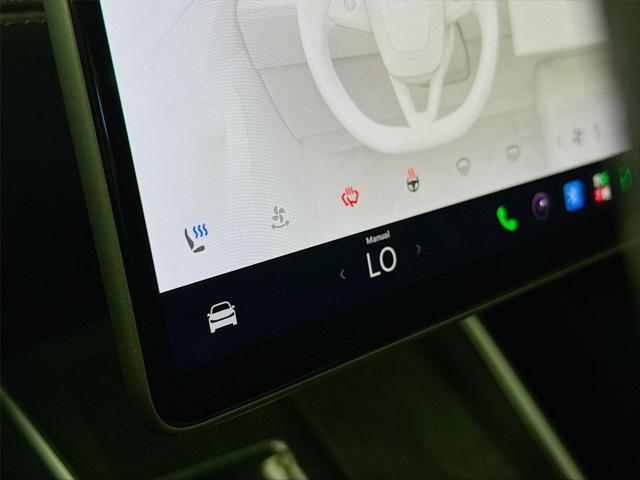 2026 Tesla Model Y Premium Rear-Wheel Drive