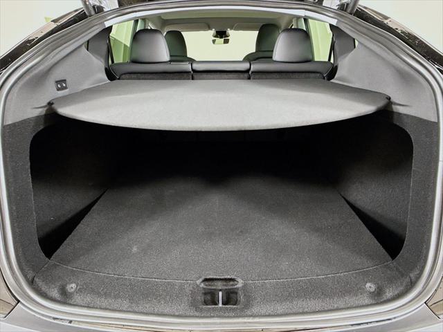 2026 Tesla Model Y Premium Rear-Wheel Drive
