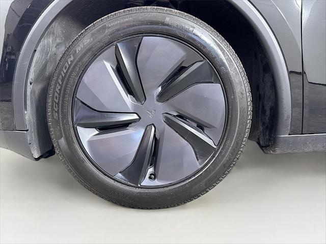 2026 Tesla Model Y Premium Rear-Wheel Drive
