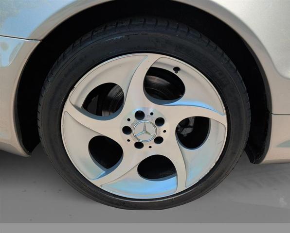 2004 Mercedes-Benz 500 2dr Roadster 5.0L