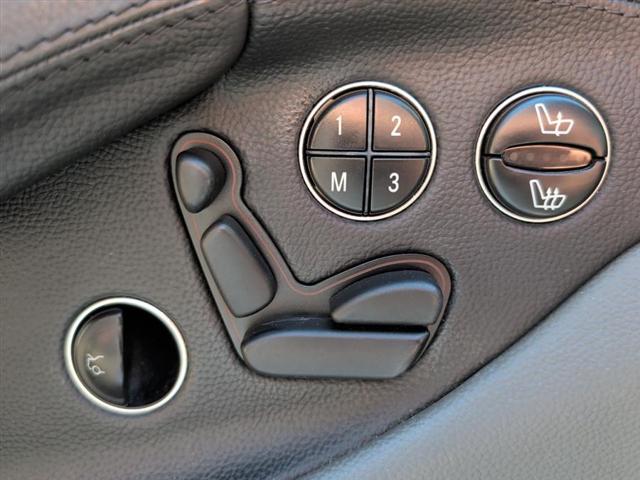 2004 Mercedes-Benz 500 2dr Roadster 5.0L