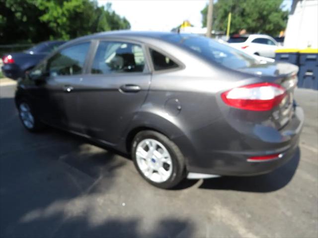 2015 Ford Fiesta SE