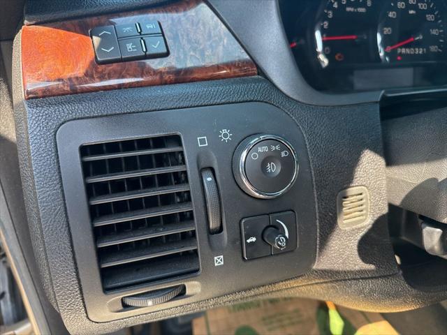 2006 Cadillac DTS Standard