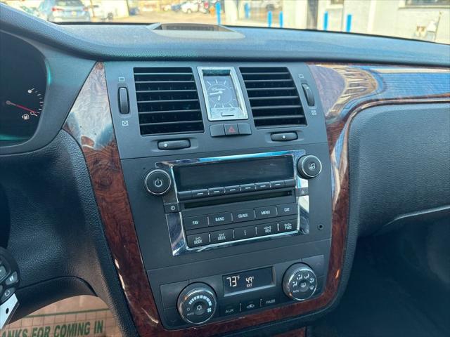 2006 Cadillac DTS Standard
