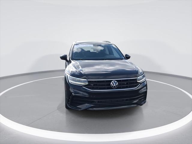 2023 Volkswagen Tiguan 2.0T SE R-Line Black