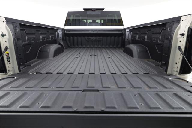 2026 GMC Sierra 2500HD Crew Cab, Standard Bed, AT4X, 4WD