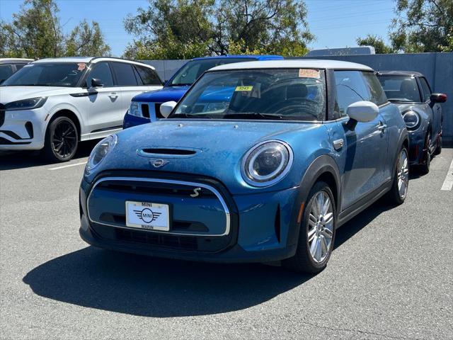 2024 MINI SE Hardtop Cooper