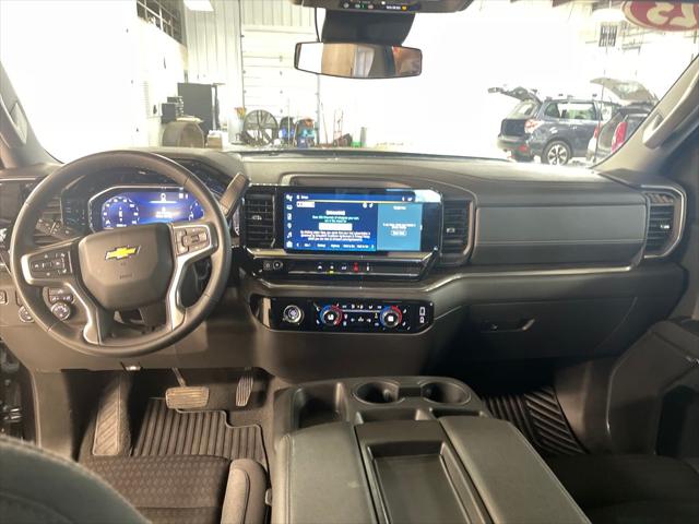 2023 Chevrolet Silverado 1500 4WD Crew Cab Short Bed LT with 2FL