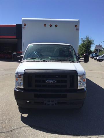 2024 Ford E-350 Cutaway Base