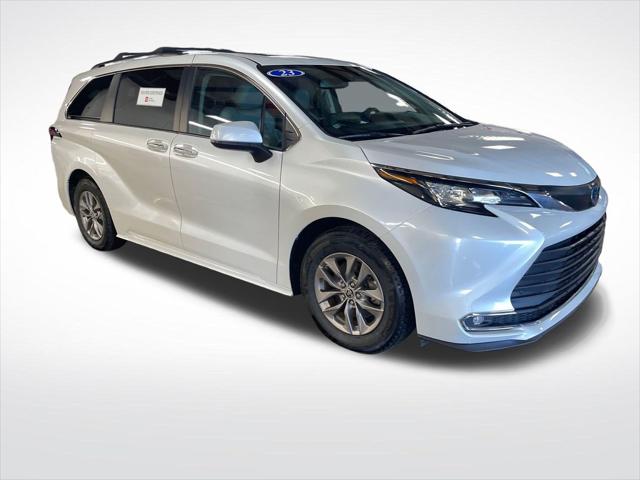 2023 Toyota Sienna XLE
