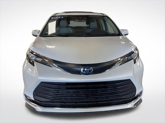 2023 Toyota Sienna XLE