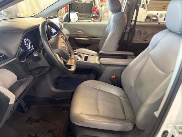 2023 Toyota Sienna XLE
