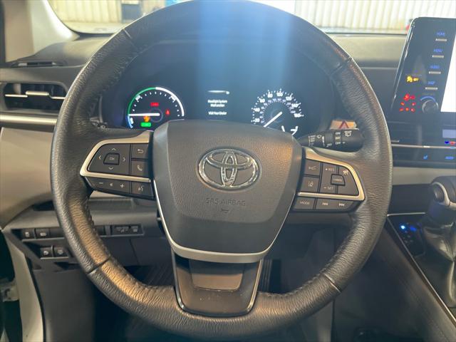 2023 Toyota Sienna XLE