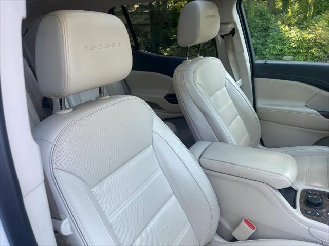 2020 GMC Acadia AWD Denali