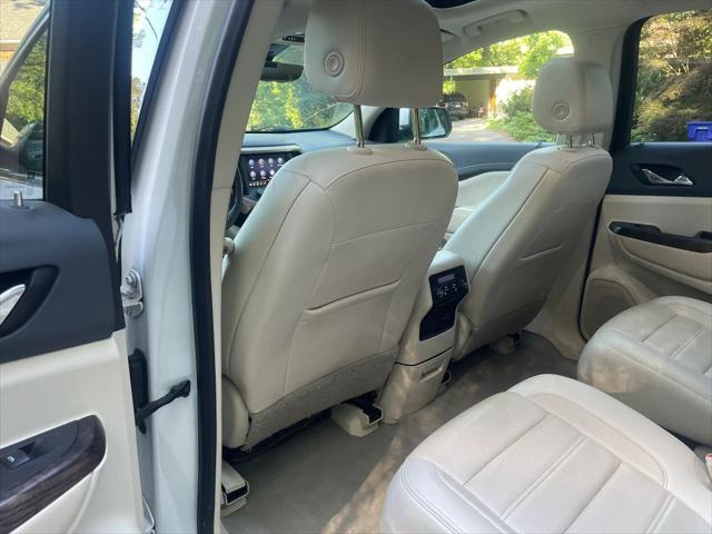 2020 GMC Acadia AWD Denali