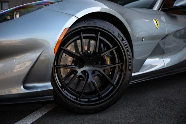 2019 Ferrari 812 Superfast Coupe 2D