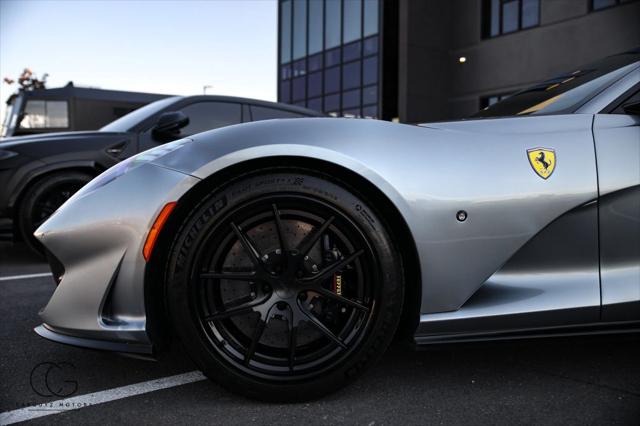 2019 Ferrari 812 Superfast Coupe 2D
