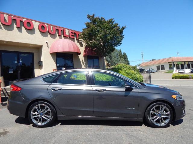 2019 Ford Fusion Hybrid Titanium
