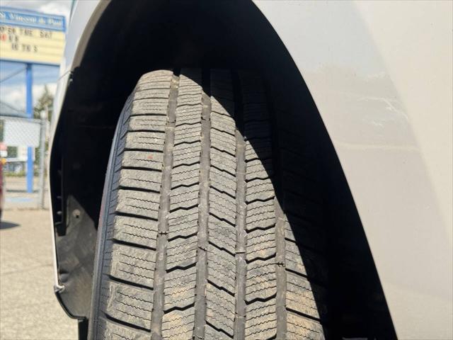 2018 Ford Expedition Max XLT 4x4 4dr SUV