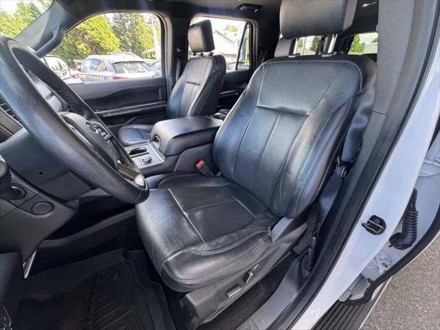 2018 Ford Expedition Max XLT 4x4 4dr SUV