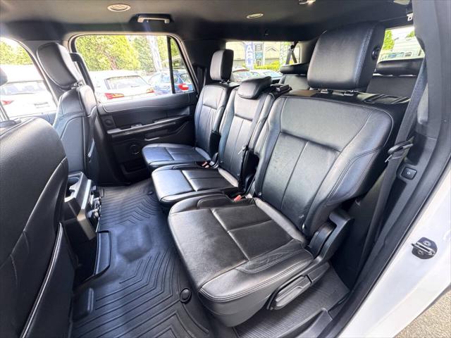 2018 Ford Expedition Max XLT 4x4 4dr SUV