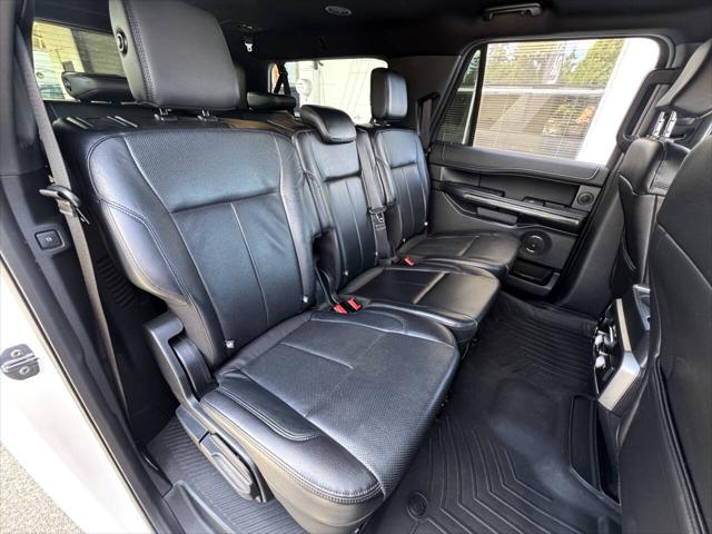 2018 Ford Expedition Max XLT 4x4 4dr SUV