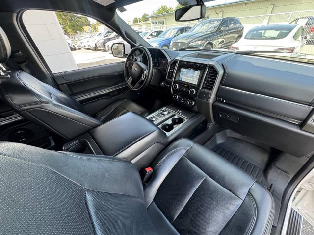 2018 Ford Expedition Max XLT 4x4 4dr SUV