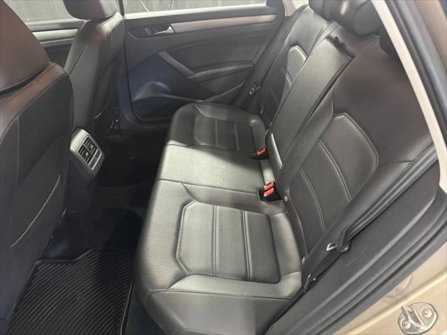 2015 Volkswagen Passat 2.0L TDI SE