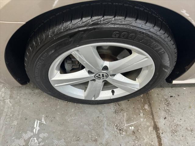 2015 Volkswagen Passat 2.0L TDI SE