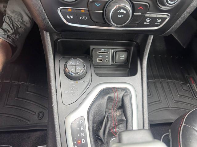2017 Jeep Cherokee Trailhawk