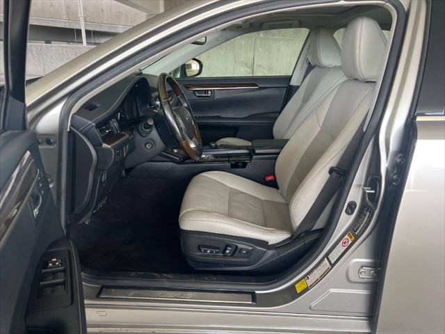 2015 Lexus ES 350 Base 4dr Sedan