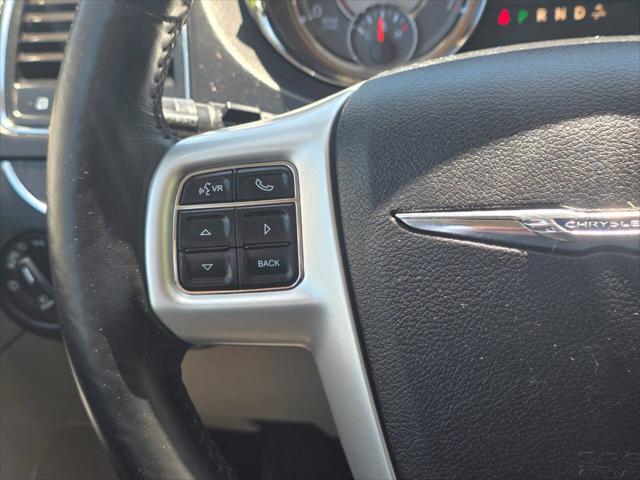 2016 Chrysler Town & Country Touring-L