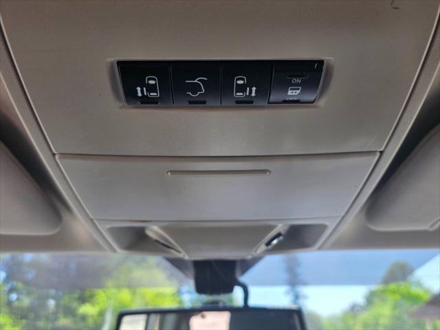 2016 Chrysler Town & Country Touring-L